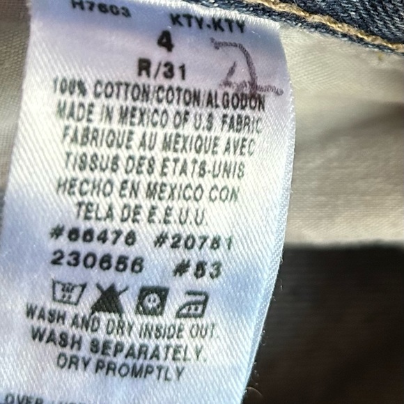 Tommy Hilfiger Womens Jeans size 4 measures 29x30 Preowned. - Picture 6 of 6